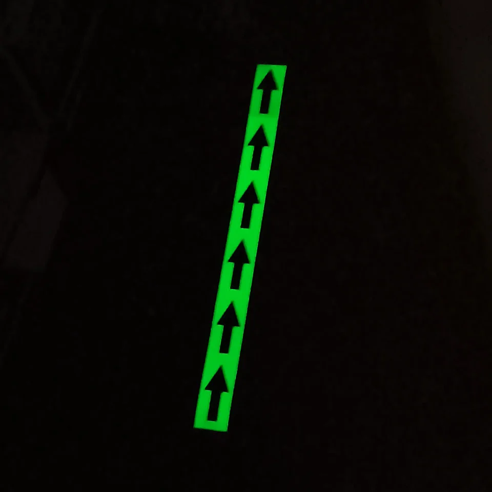 SE_002b Photoluminescent Tape Glow in Dark with Reflective Arrows